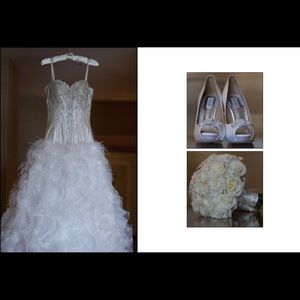 Gorgeous Ysa Makino Feathered Wedding Dress Size 6